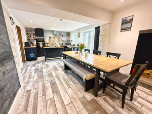 Photo 14- click for photo gallery